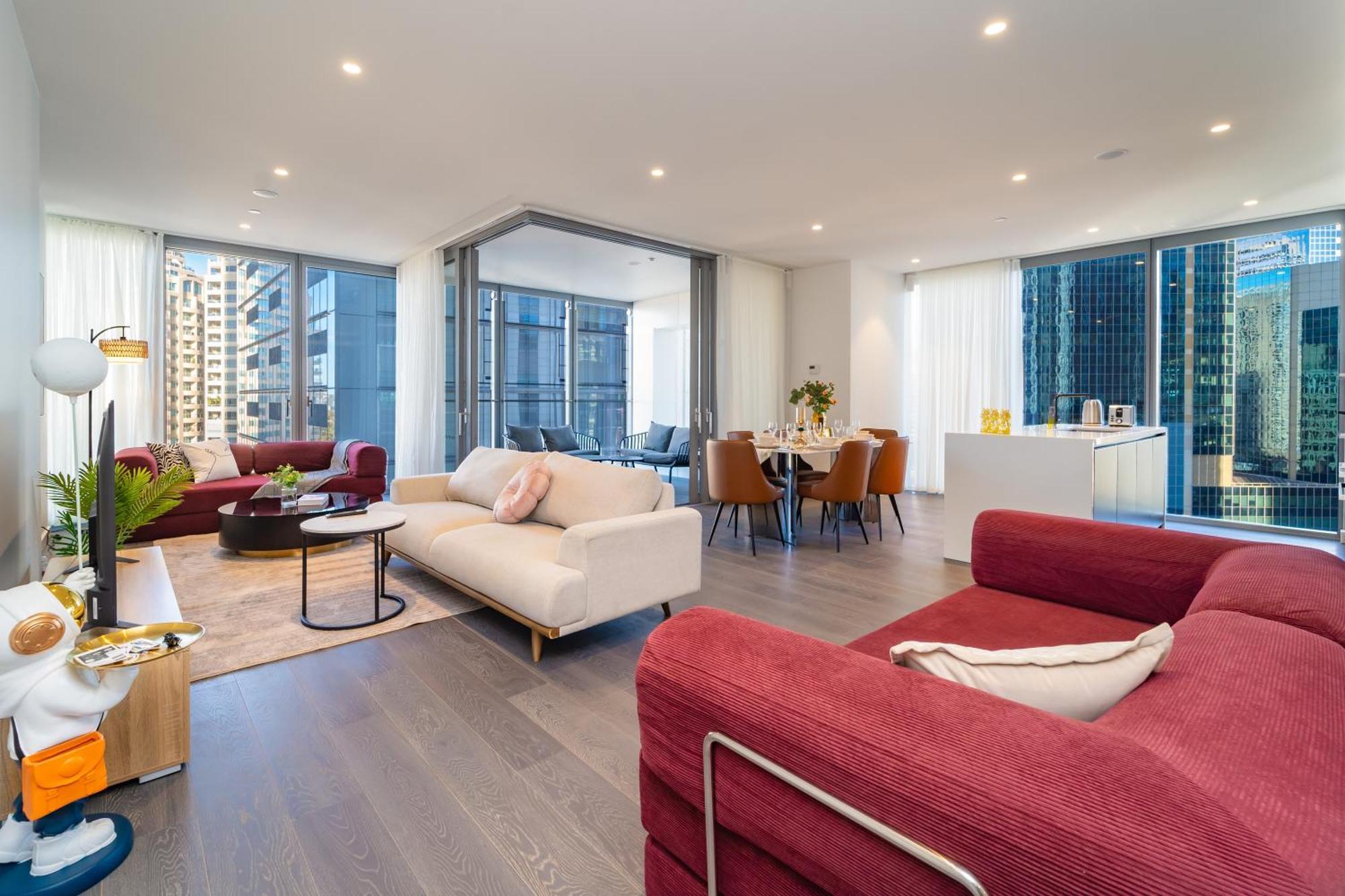 Apartment Cbd Modern With Pool Gym 10ppl