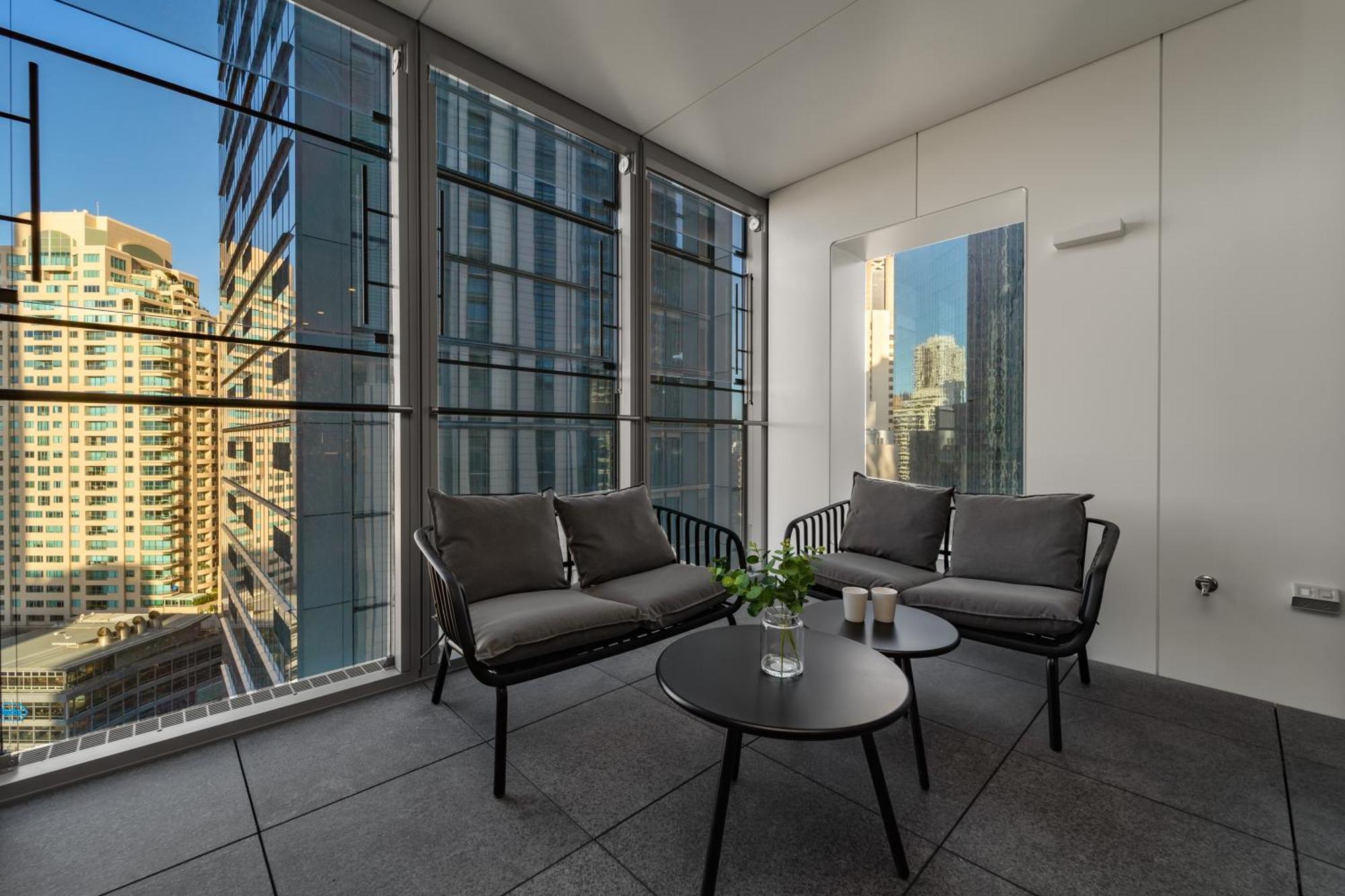 Cbd Modern With Pool Gym 10ppl
